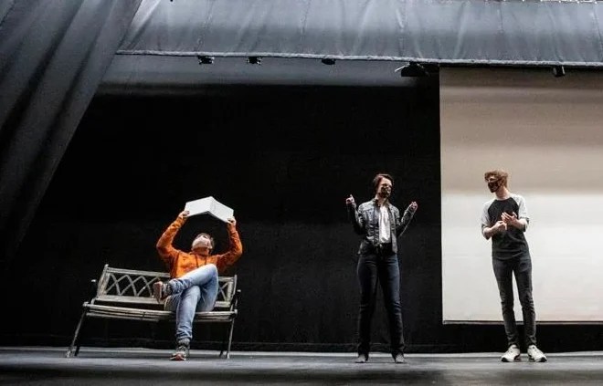 Rhynne Lys as Thomas, Tori Beck as Charlie (Charles Manson), and Brenton Lucas as Richard in "The Fancy Hat Family" produced by Gillette Drama Guld"